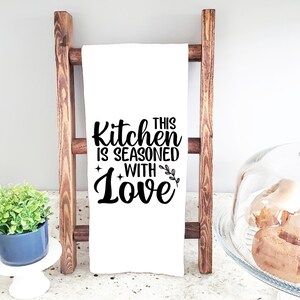 Questa cucina è condita con amore, strofinacci da cucina in cotone, strofinaccio per sacchi di farina, regalo di inaugurazione della casa per la mamma