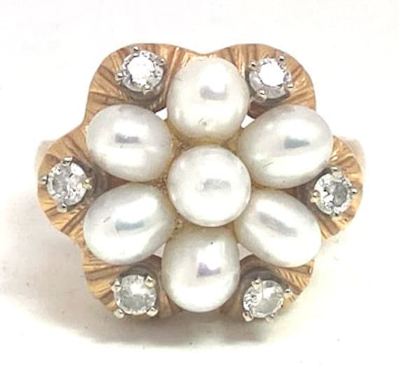 Lady’s vintage cultured pearl, diamond and yellow… - image 1