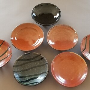 Plate - Medium - Footed