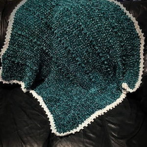 Crochet Pattern| Bobbly Velvet Blanket | Crochet Blanket Pattern |