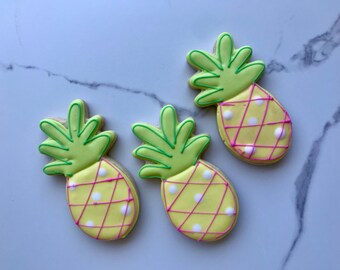 12 pineapple sugar cookies
