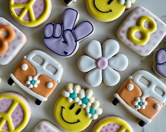 12 Groovy Birthday Sugar Cookies: Peace, Love, Daisy Party Favors