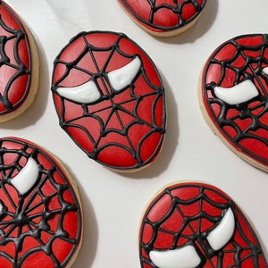 12 Spider Face-suikerkoekjes, spidermanfeest, verjaardagskoekjes, spiderfilmkoekjes