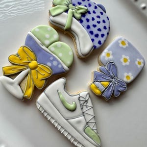 12 large pickleball coquette cookies