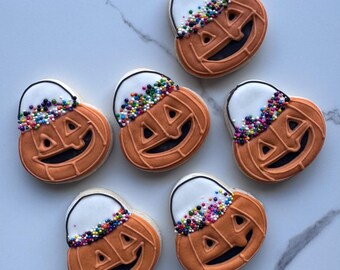 12 pumpkin candy basket / halloween treats