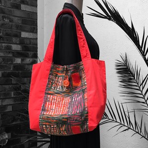 XL/XXL gefütterte Wende-Einkaufstasche für Damen aus Vintage-Stoff der 1950er Jahre mit abstraktem Gittermuster in Rot, Orange, Grün, Rosa, Lila