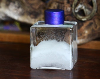 Storm Glass | Purple Cube | Weather Predictor - Glass Barometer - Rustic Home Decor - Weather Forecast – Unique Handmade Gift - Square Glass