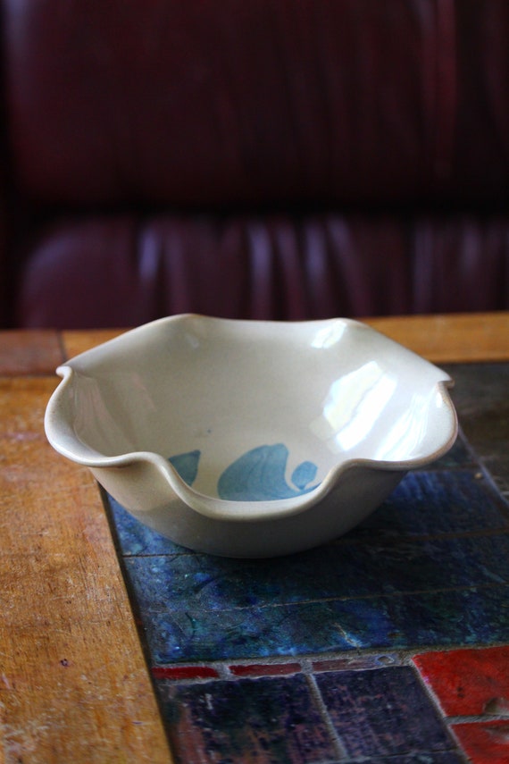 Australian Studio Pottery Wavy Trinket Bowl Rusti… Gem