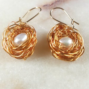 Pearl Nest Family earrings