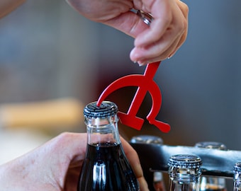 DECAPSURSS - Communist bottle opener