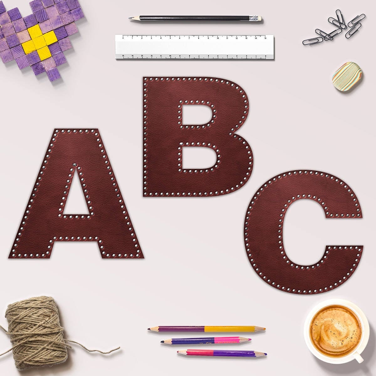 Braune Leder Alphabet Clipart, Ledernieten, große Lederbuchstaben, für Scrapbooking, Basteln, Einladungen & mehr