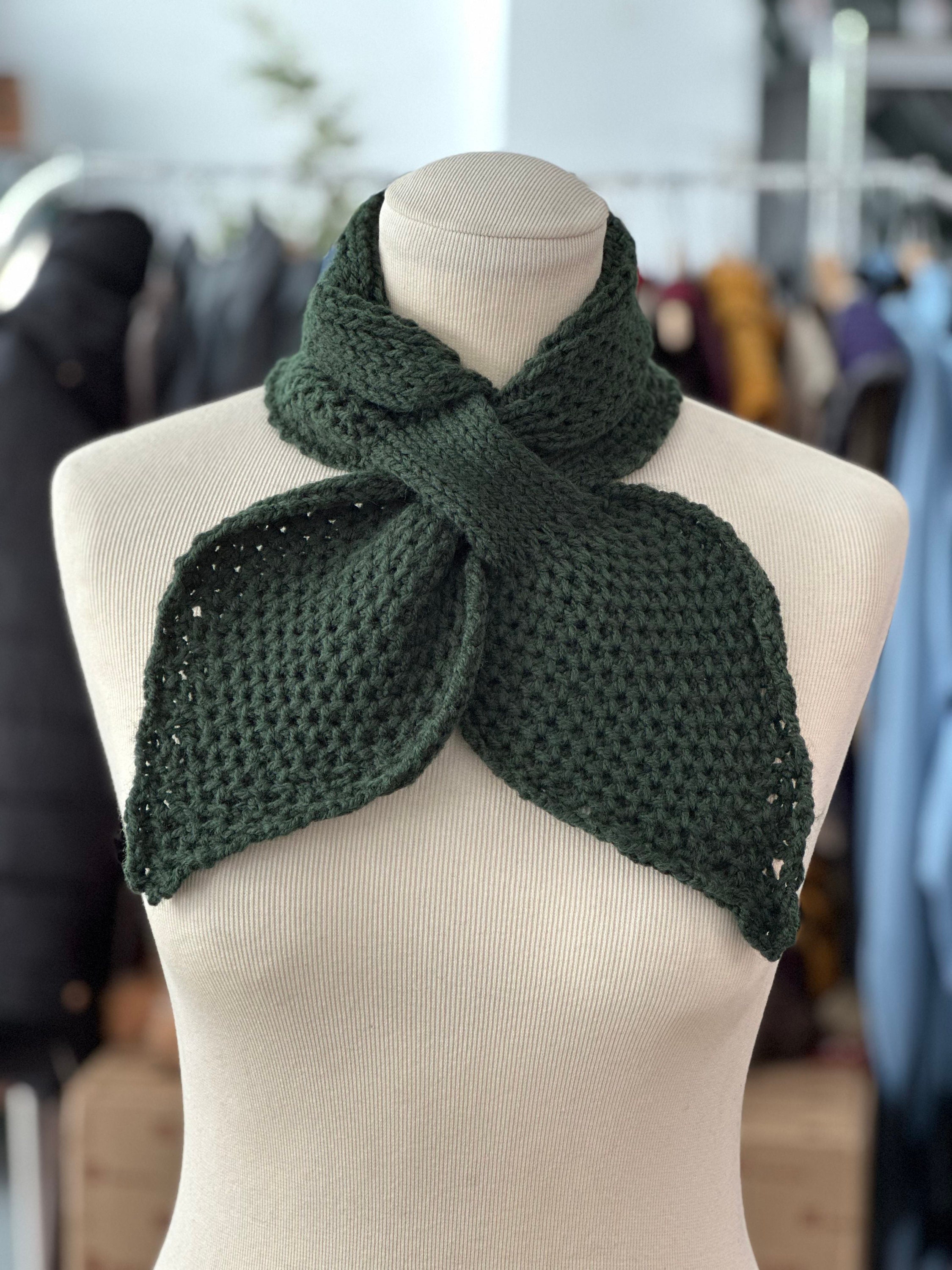 Sciarpa uncinetto viola Italia