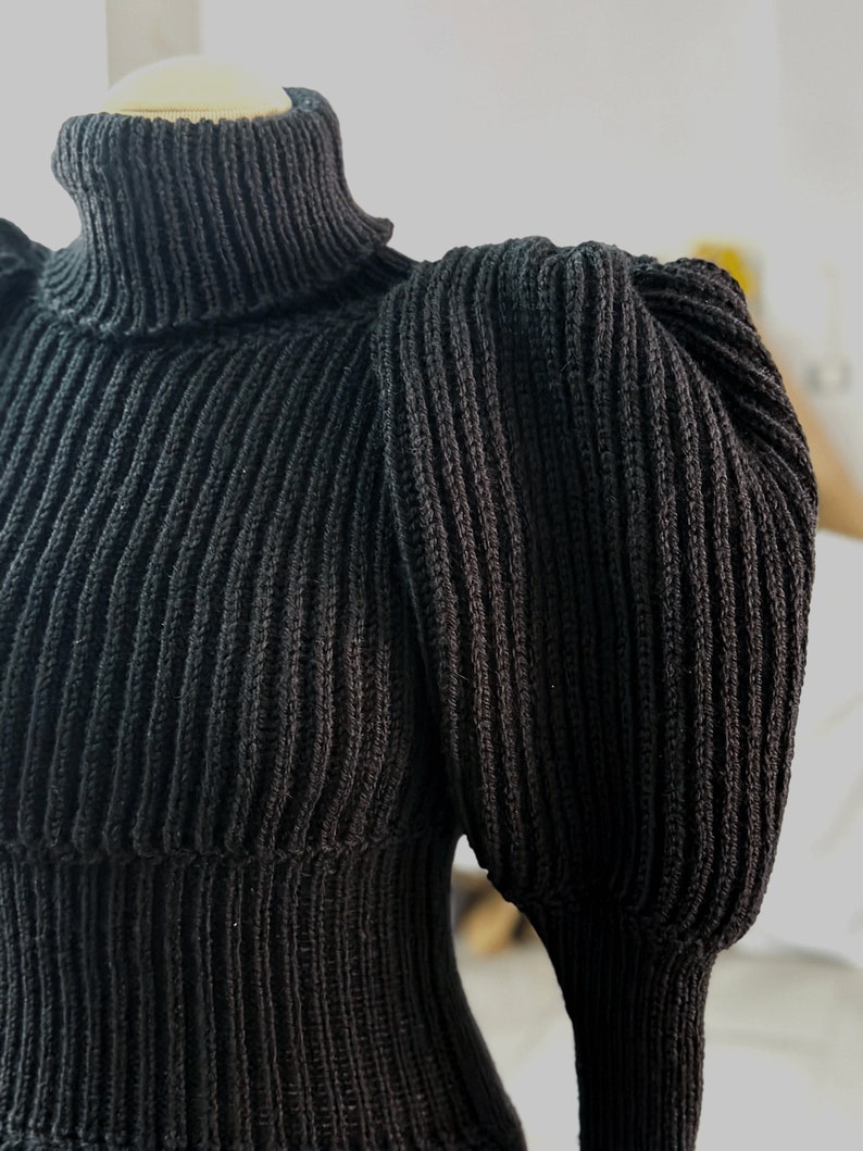 Jersey victoriano 1897 de mujer, negro, pierna de cordero reproduction de jersey de ciclismo tejido a mano con lana vegana acrílica image 5