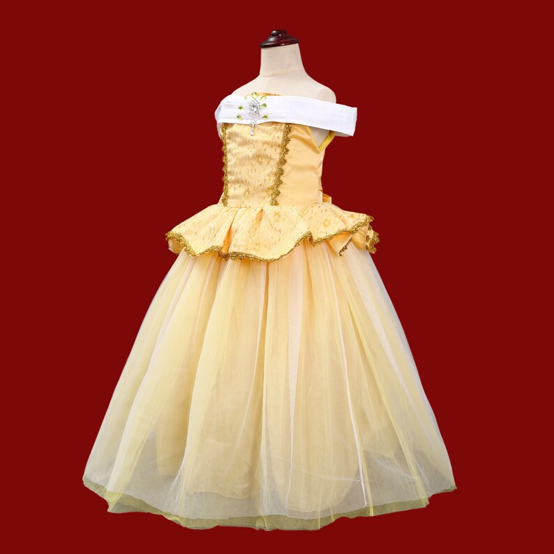 belle dress up