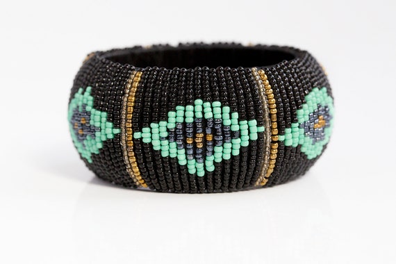 Chunky Beaded 70s Vintage Bangle - image 3