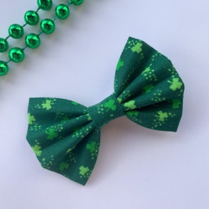 Arco del giorno di San Patrizio, Arco di capelli Shamrock, Clover Hair Bow , St. Patrick&#39;s Day, Green Hair Bow for Girls, Hair Clip, Hair Accessories