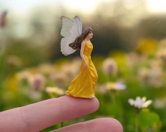 Handskulpterad miniatyr älvfigur, nyckfull hartsfantasikonst, trädgårdsdekoration i skala 1/43