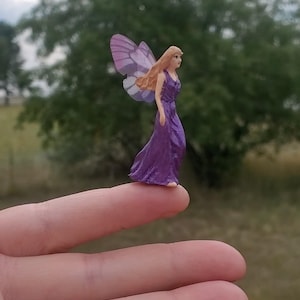 Evelyn~Hada de jardín en miniatura hecha a mano, muñeca de hadas de jardín en miniatura, hadas en miniatura, hada pequeña, alas de hada, figura de hada