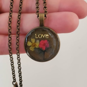 Vintage Style Love Necklace: Real Dried Flowers Resin Pendant