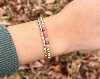 Erdbeerquarz Armband-Set, 14k Gold gefüllte stapelbare Armbänder, natürliche Edelstein Armband, zierlicher Goldschmuck, Geschenk für sie