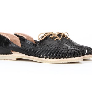 Catrinas Laced Huaraches Black