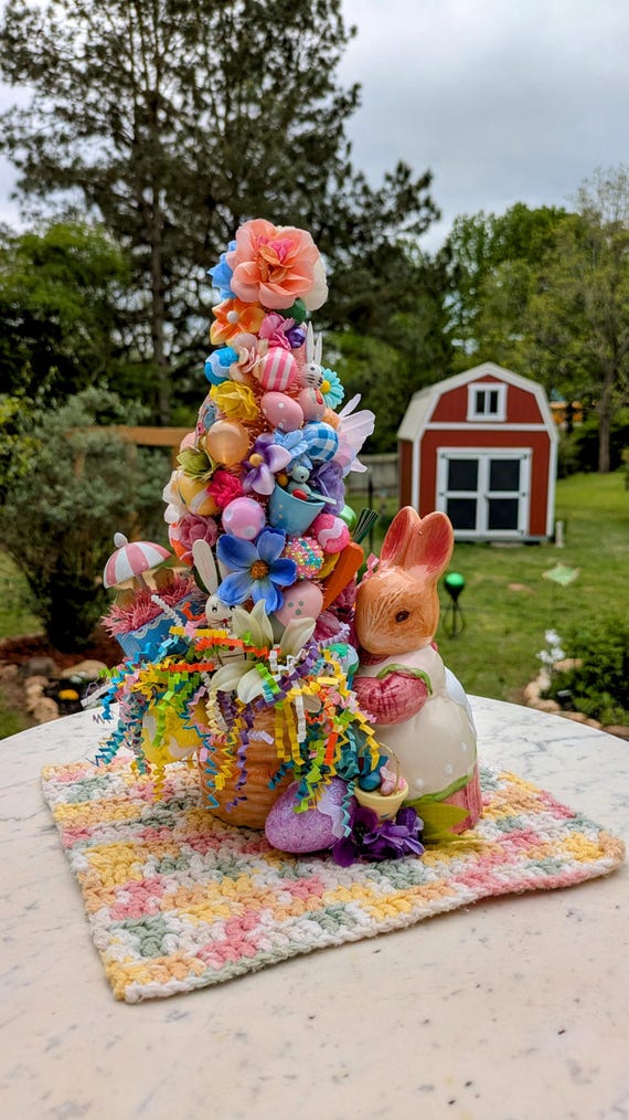 Vintage ceramic Bunny Planter:  Takahashi hand painted planter; Easter Tree Decor