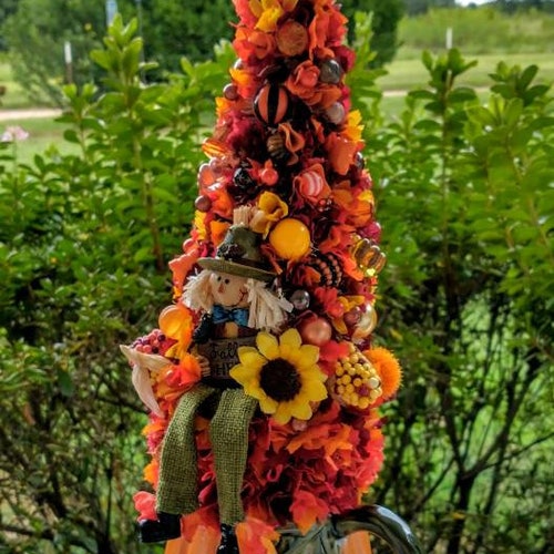Pumpkin mug planter holding fall kitsch shops Bottle Brush tree; ceramic pumpkin mug and cute Scarecrow; Topiary fall/autumn tree decoration