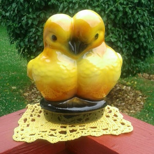 Hull pottey yellow love birds; Love Doves yellow planter, mid century succulent planter, yellow bird kitsch, ceramic planter made in Japan