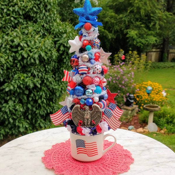 Patriotic Bottle Brush tree w/ vintage Alco Industries ceramic flag cup; Made To Order item, Red White and Blue tree featuring pewter Eagle