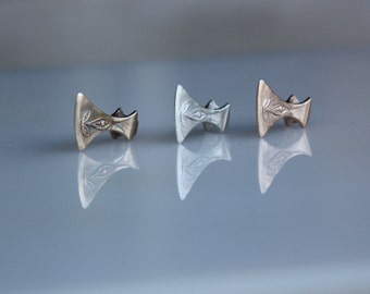 Collar vikingo hecho a mano/Colgante de hacha como símbolo de estatus/Fundido en bronce y plata/Joyería para hombre/Colección hacha de tres hojas