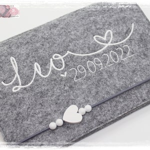 U-Heft Hülle Filz Herz Junge Mädchen personalisiert HERZ*weiß bestickt  Impfpass Geburt Geschenk