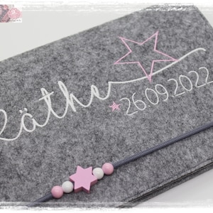 U-Heft Hülle Filz Herz Mädchen personalisiert STERN weiß rosa bestickt Impfpass