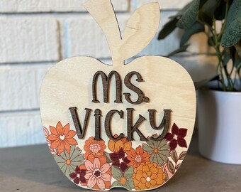 Back to School Teacher Gift, Apple Desktop Sign for Teacher, Desktop Teacher Apple Sign, Teacher Gifts, Teacher Appreciation Gift
