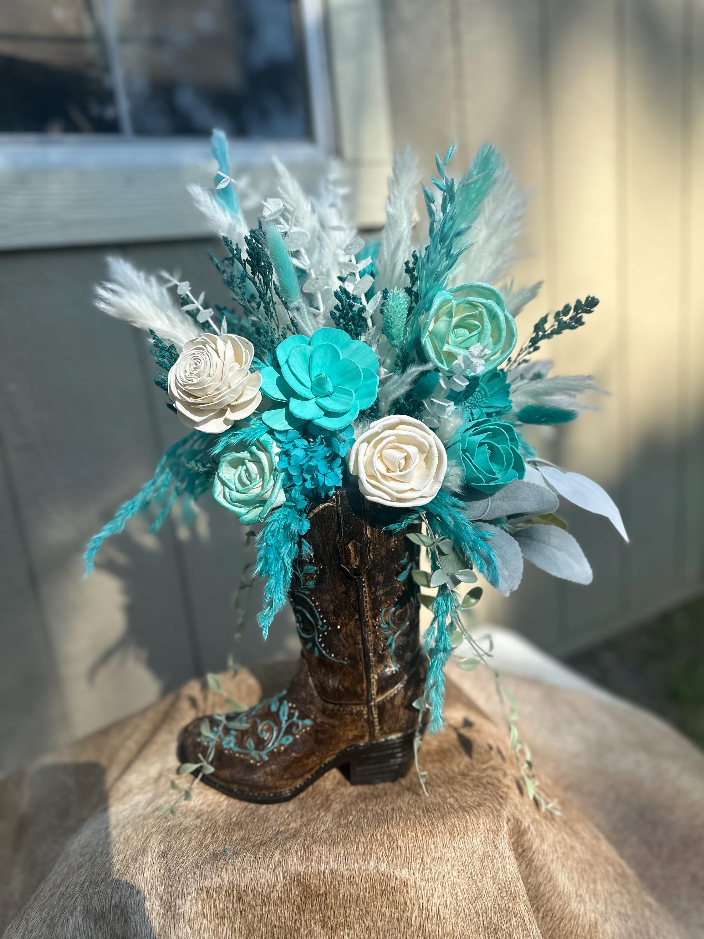 Rustic Boot Decor Rustic Cowboy Boot Floral Arrangement – Western Boho Decor - Etsy
