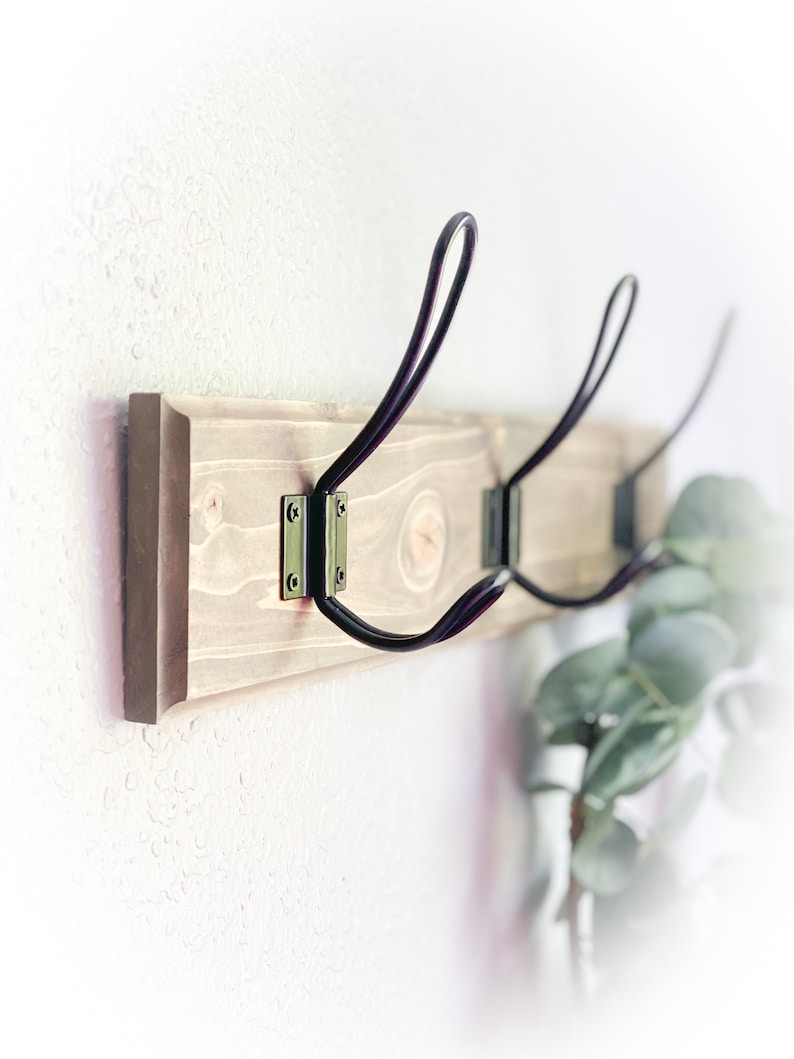 Farmhouse Wood Coat Rack | Wall Hook | Entryway Hook | Coat Hook | Towel Hook | Farmhouse Hook | Rustic Wall Hook | Farmhouse Coat Hook bild 8
