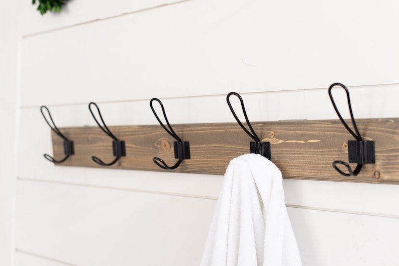 Farmhouse Wood Coat Rack | Wall Hook | Entryway Hook | Coat Hook | Towel Hook | Farmhouse Hook | Rustic Wall Hook | Farmhouse Coat Hook bild 6