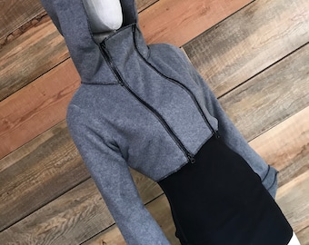 1/2 PRICE SALE Sculpture Fleece Crop Hoodie : Double Two-Way Zipper in Heather Grey