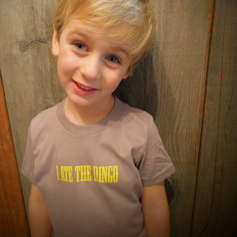 Snarky Kids Tee : I Ate The Dingo image 2