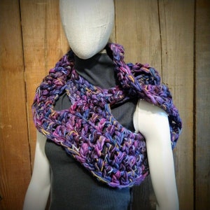 Handcrocheted Alpaca Multiscarf : Gold Amethyst