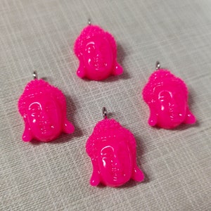 8 piezas de dijes de cabeza de Buda de resina, dije de Buda rosa roja, dijes de Buda, joyería budista, colgante de Buda de 14 x 23 mm, joyería de yoga, venta al por mayor