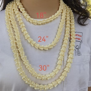 Aloha Lei ,White Crown Flower Necklace ,18&#39;&#39;/24&#39;&#39;/30&quot;/34&quot; Hawaiian Lei , Coral And Resin Composite Crown Flower Necklace, Quantity options