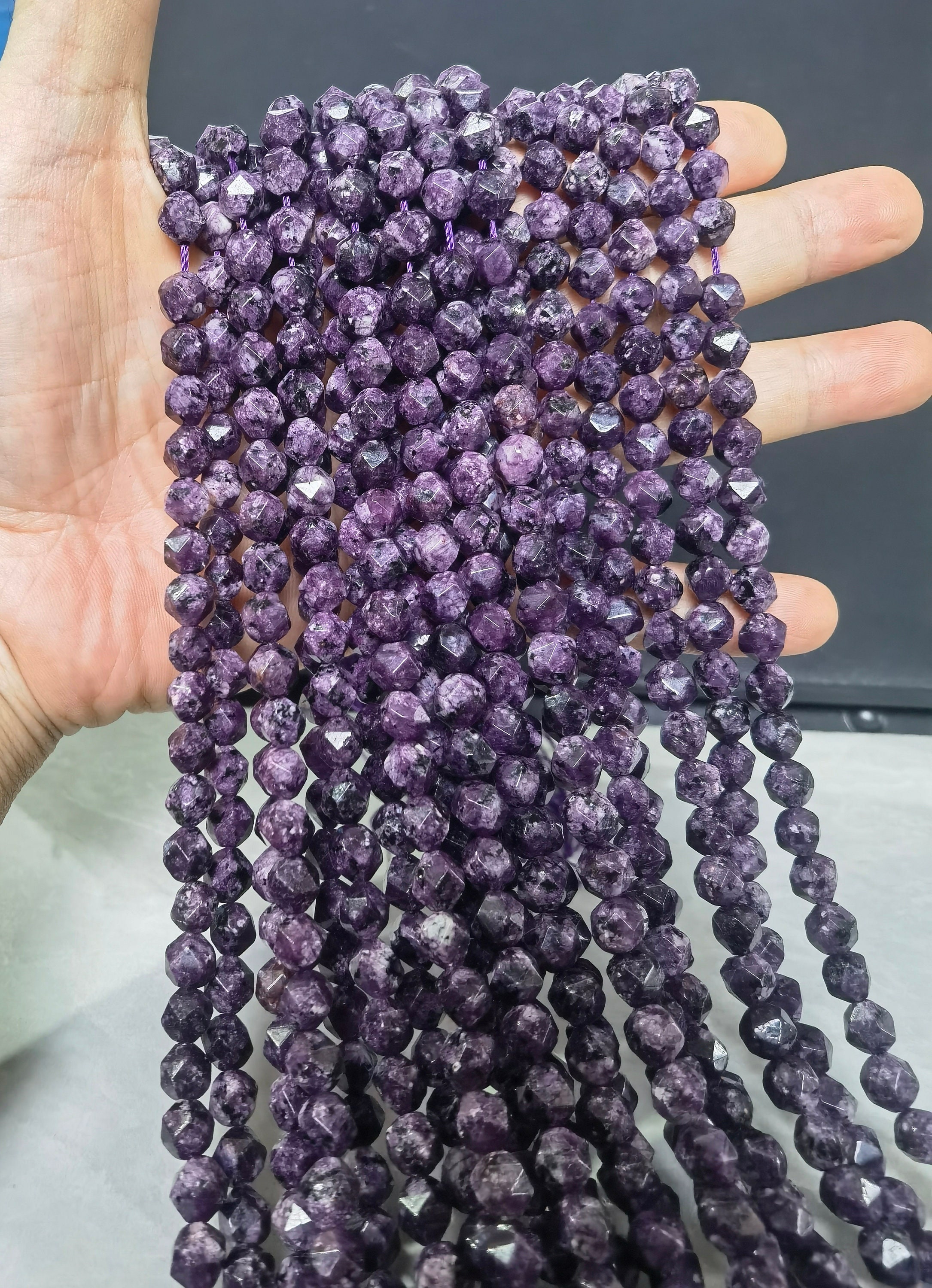 Lot De 15 Perles En Jade Violet - Rondes, Semi-précieuses