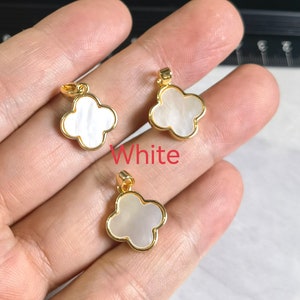 14x17mm Plaqué or sur laiton charme de trèfle à quatre feuilles, pendentif en nacre à quatre trèfles, deux couleurs disponibles, 2 50pcs, BA 1212 White