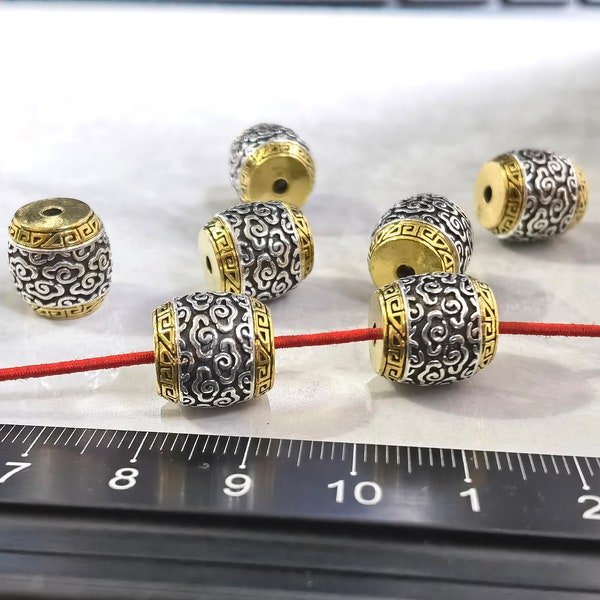 10pcs perles d'espacement en métal bicolore, perles de style tibétain 12x12mm, perles d'espacement de baril de tambour en argent, perles à motif nuage, trou 2,2 mm, BA-1230
