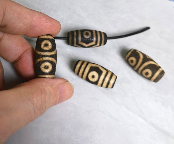 14 x 30 mm アンティーク チベット Dzi ビーズ、宗教ビーズ、3 アイ 