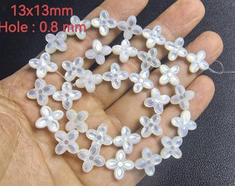 Cuentas de flor de nácar natural, cuentas de flor de concha tallada de 4 pétalos para joyería, lotes de 5 a 50 unidades, BA-1766