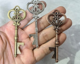 5pcs Key Bottle Opener Charms, 32x82mm Key Charm Crown Bottle Opener, Dubbelzijdige Skeleton Key, Drie kleuren beschikbaar, BA-1377
