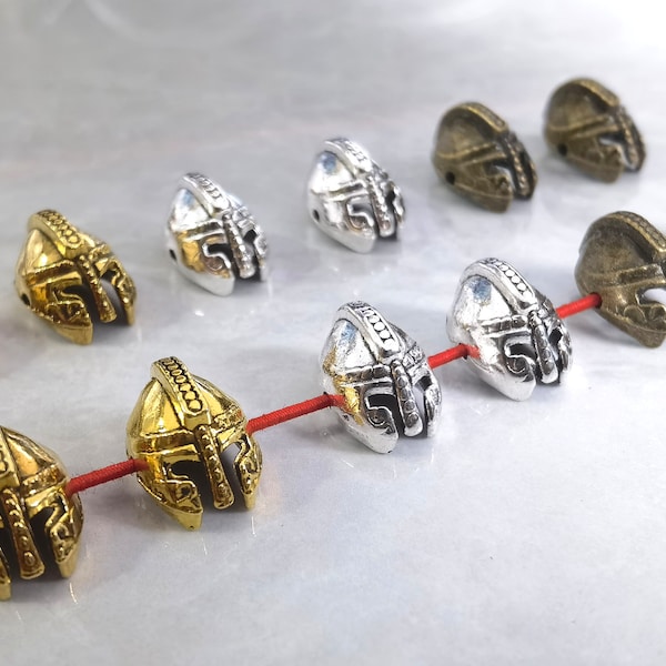 30 pcs Perles de casque Knight, Perles de casque Spartan en bronze d’argent antique, perles de casque de guerrier 11x16mm, perles de casque, BA-284