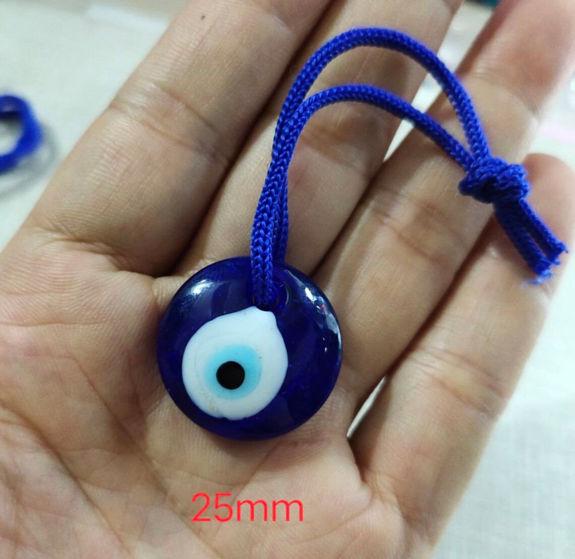 Evil eye round pendant Outlet