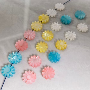 5 - 50pcs Mother of Pearl Daisy Flower Beads , Double Sided Flower Beads ,10mm Carved Daisy Beads .Hole 0.7mm , BA- 925